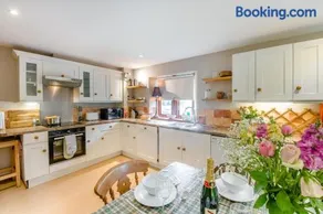 3 Bed in Hawes oc-r33123 - Image 5
