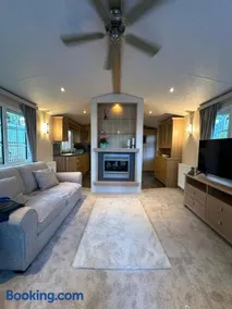 56 Main Park Caravan Hire Lillardsedge Holiday Park Jedburgh - Image 1
