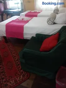 Holiday Home - Guest House - Image 2