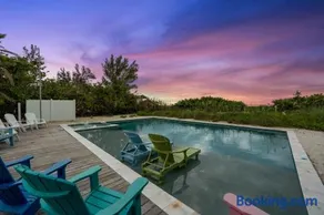 Beachfront Bungalow - Image 3