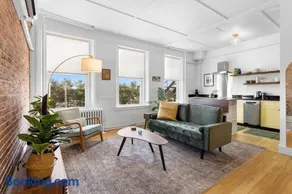 Kimball Apartment, Modern Studio on Main Street Ro - Image 2