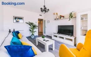 La Casa de Checa - Image 3