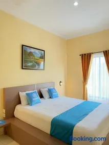 Adiputra Guesthouse Tata Bumi by HomiQ - Image 5