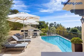 Chateau Beverly Hills by Stay Awhile Villas - Image 2