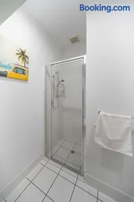 Koala Stay Lightsview 2BR Chic Townhouse Perfect for Work & Leisure - Image 3