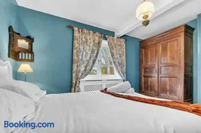 Charming Reigate Redhill Cottage - Image 3