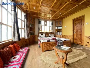 Hoshey Homestay - Image 3