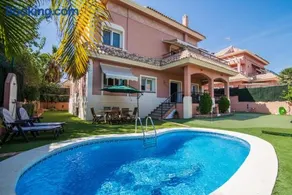 Benalmádena Coast Villa - Image 1