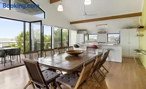 BLUE OCEAN HAVEN - PEPPERMINT GROVE BEACH WA - Image 2