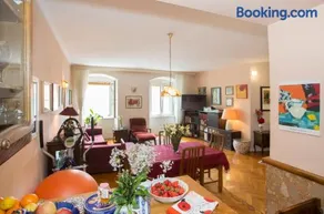 King Tom Street Apartment - Image 1