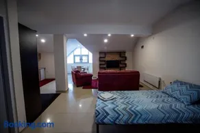 City Center Apartments - Image 2