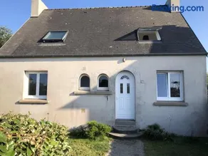 Sea-view house with large garden - Image 2
