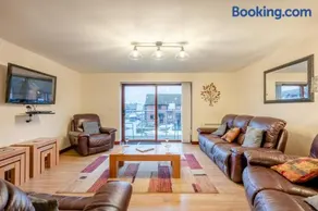 4 Bed in Horning oc-s34101 - Image 4