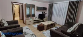 Cool Apartment Radauti - Image 1
