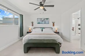 20 Percent OFF Monthly Luxury 3BR Getaway - Image 1