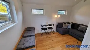 Beach-near cozy cottage - Image 4