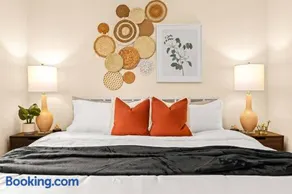 New! Beautiful 1BR in Sharon Lane - Image 1