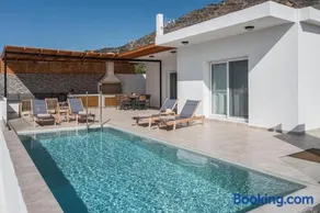 Windless SeaView Villa, with Pool & Hot Tub, By ThinkVilla - Image 2