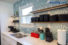 Luxury 4BR Oasis with Pool, Hot Tub & Game Room! - Image 5