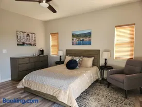 Elegant Suite with Stunning Vineyard Views - Image 2
