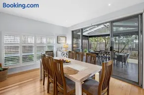 3 Bedroom Townhouse on Anderson - Image 2
