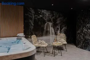 Reims In Love Jacuzzi et Sauna Appartement 3 - Image 4