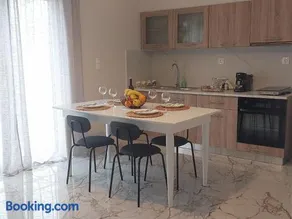 Claudia's Apartments - Image 1