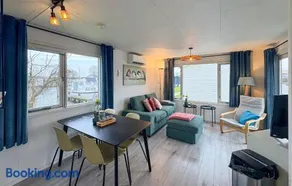 Chalet - Image 1