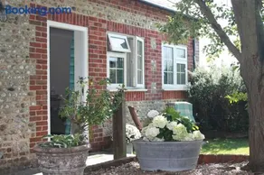 The Hen House - Image 2