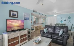 Holiday Surf and Racquet Unit 311 - Image 3