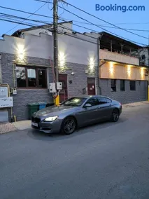 Vila Gherghisan - Image 1