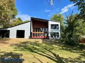 Lakefront-Private Dock-Lakeview-Sleeps 22 plus - Image 2
