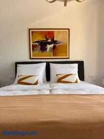 Enam Room - Image 1