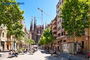 Tendency Sagrada Familia Deluxe - Image 1
