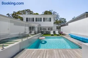 Riva House - Image 1