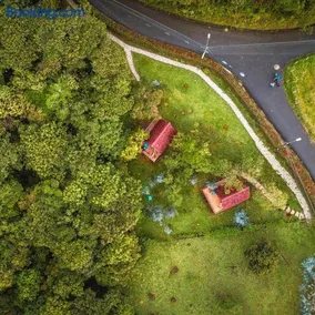 Chalets en Santa Elena en medio del Bosque - Image 2