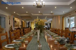 Vila Lac - Ecohotel - Domeniul Sarulesti by the Lake - Image 1