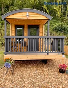 Shepherds Hut at Wern Mill - Image 1