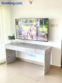 Xanadu Beachfront Duplex Penthouse - Image 3