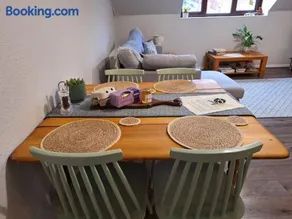 Two bedroom apartment close to the beach - Image 5