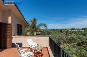 Deliziosa Villa a 500 metri dal mare con Piscina - Image 2