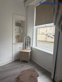Union Street Apartment - Image 5