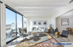 Three Bedroom Residence with Private Rooftop Deck - Image 3