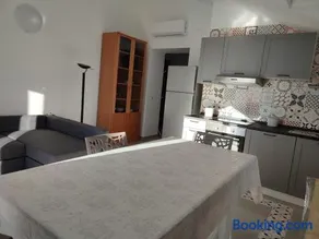 I Colori del Tramonto Apartment - Image 3