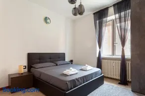 Bicocca Comfort Suit - Near Metro & Central Station - Image 1