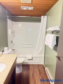 Riverview Lodge - Image 3