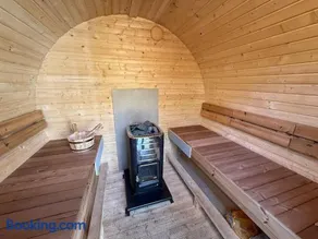 Boshuis Bubbels Wellness Chalet with Private HOTTUB and SAUNA - Super Holiday House with Huge Garden and Private Parking Space - Veluwe Holiday Voorthuizen - Image 2