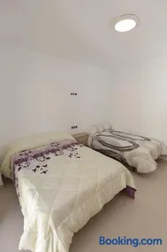 apartamentos El-Hizan - Image 5