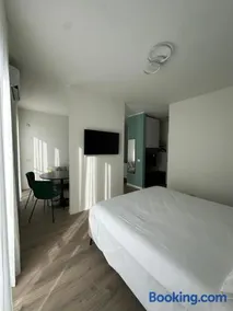 OFF 32 Suites - Image 3
