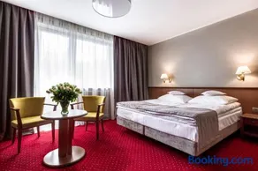 Hotel Konradówka Wellness & SPA - 300 metrów do centrum - Image 4